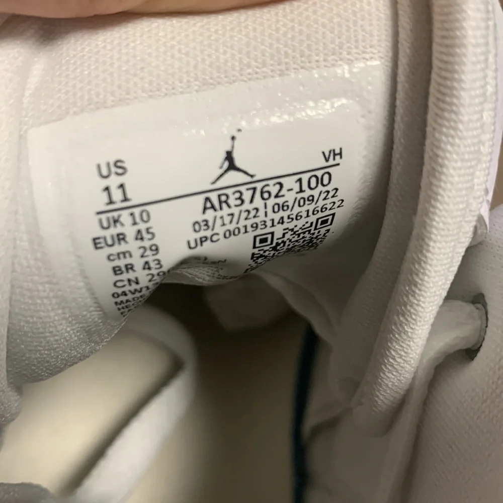 Jordan sneakers shoes